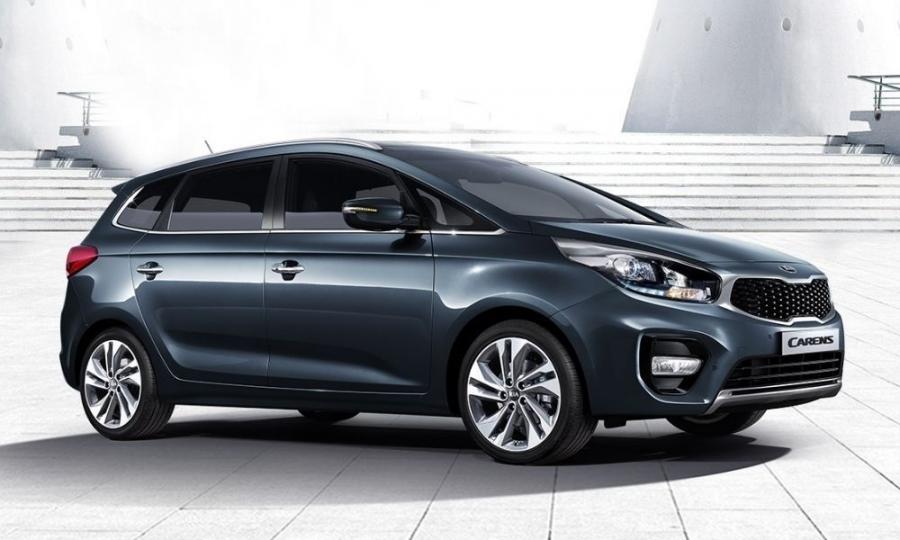  Kia Carens 2016 года  (фото 2 из 9)